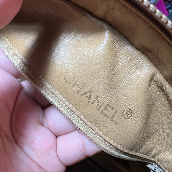 CHANEL Beige V Stitch Lambskin Chain Shoulder Bag Certificate of authentication - Picture 11 of 16